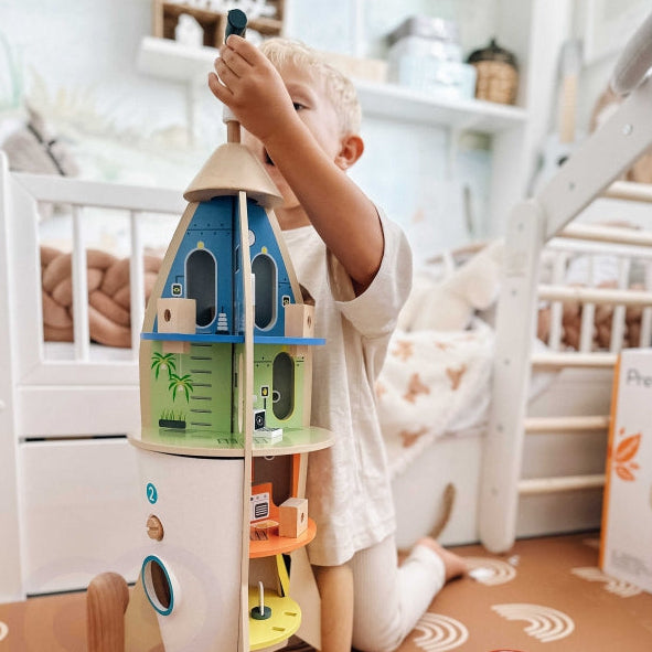 CLASSIC WORLD houten raket - wonen in de ruimte