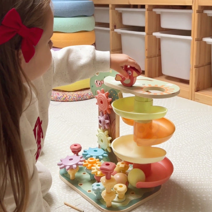 WOOPIE GREEN montessori 4-in-1 ballenbaan activiteitenboom